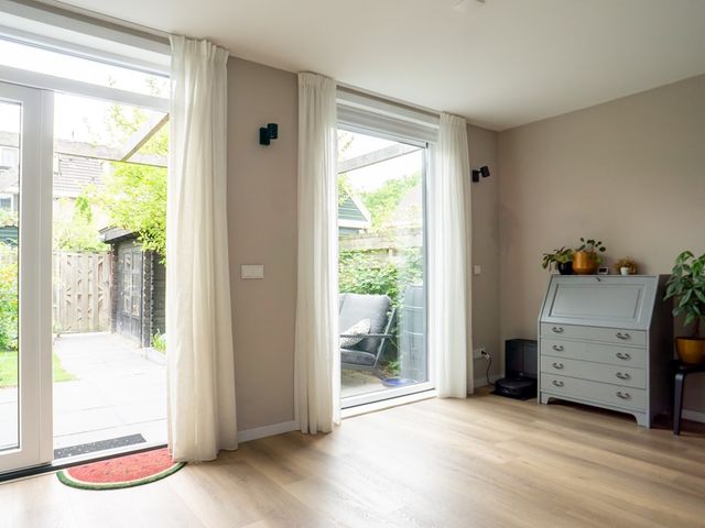Hondsdraf 51, Zwaag