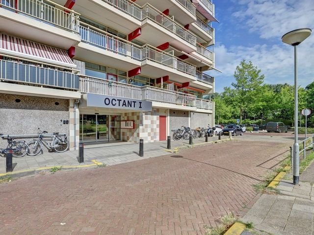 Octant 71, Dordrecht