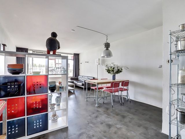 Octant 71, Dordrecht