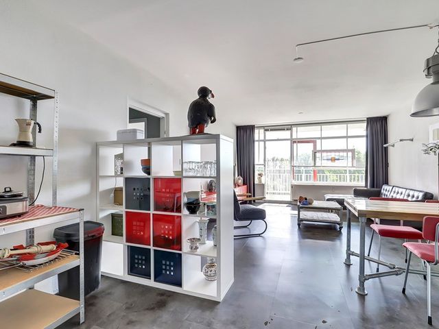 Octant 71, Dordrecht