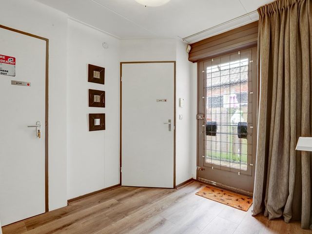Boompjesstraat 27, Strijen