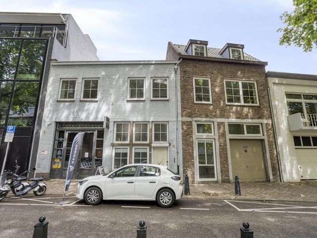 Kommel 16, Maastricht