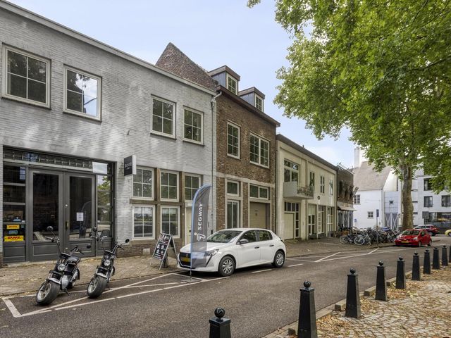 Kommel 16, Maastricht
