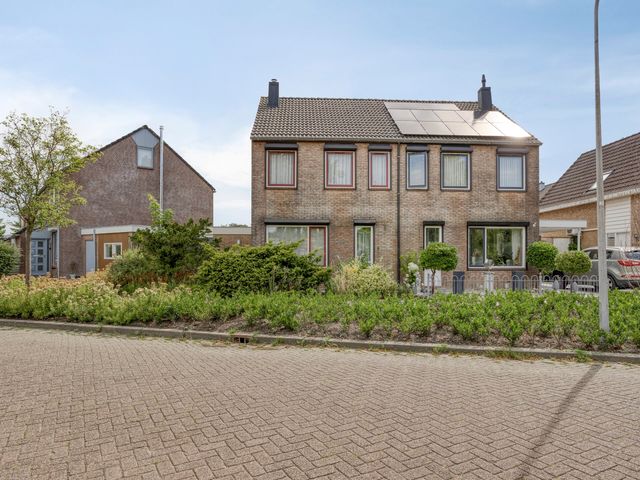 Melkweg 64, Oude-Tonge