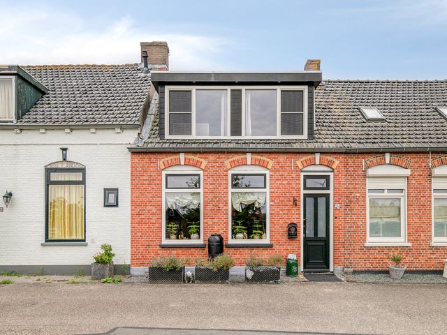 Kade 14, Dinteloord