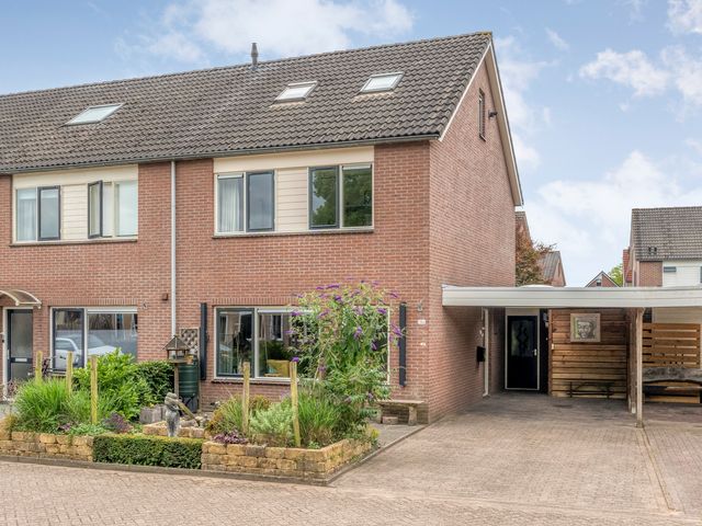 Fonteinkruid 19A, Hardenberg