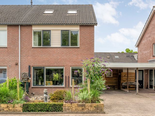 Fonteinkruid 19A, Hardenberg