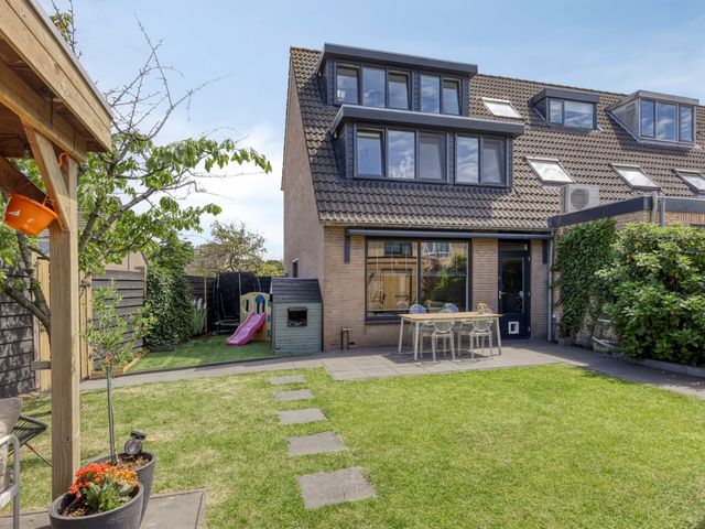 Starduststraat 1, Hoek van Holland