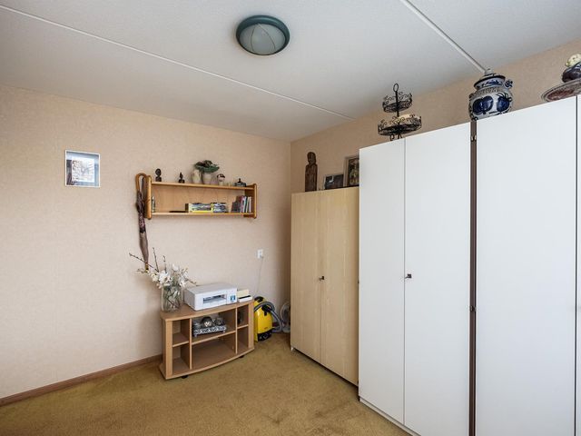 Ekster 1, Raalte