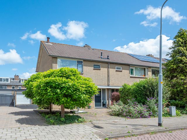 Zichtweg 66, Nieuw-Vennep