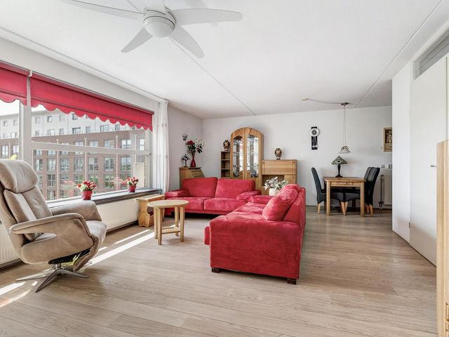 Middeldijkerplein 102, Barendrecht