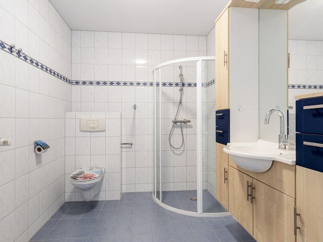 Middeldijkerplein 102, Barendrecht