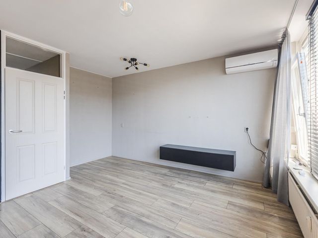 Sperwerlaan 27, Hoogeveen