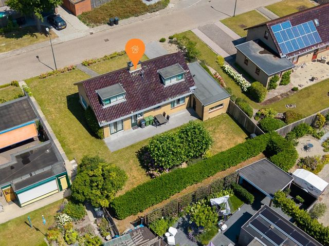 Anna van Bourgondiestraat 34, Sint-Annaland