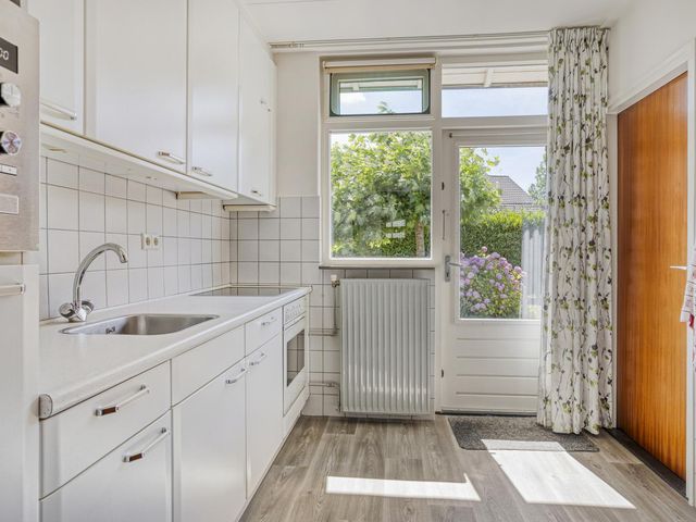 Anna van Bourgondiestraat 34, Sint-Annaland