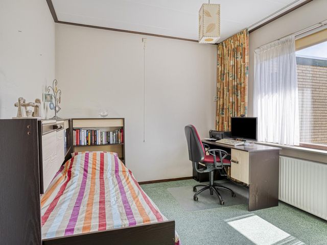 Anna van Bourgondiestraat 34, Sint-Annaland