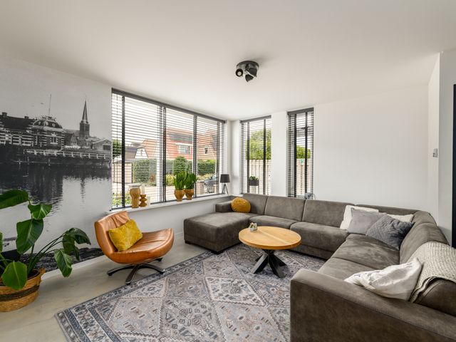 Brandemeerstraat 8, Lemmer