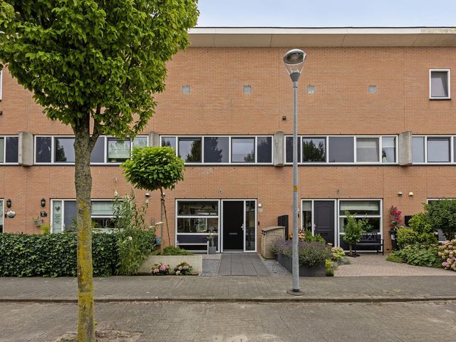 Palmestein 49, Nieuw-Vennep