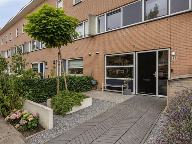 Palmestein 49, Nieuw-Vennep
