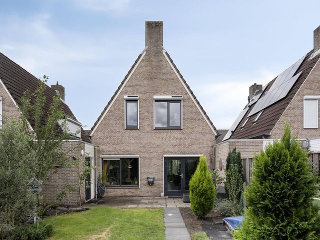 Slingebeek 5, Kaatsheuvel