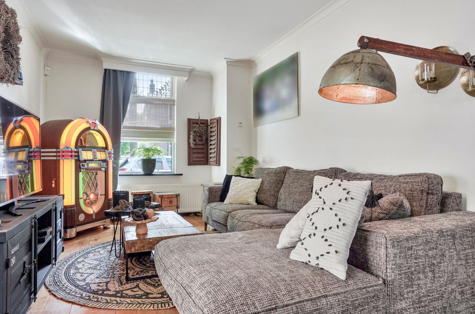 Hoogstraat 104