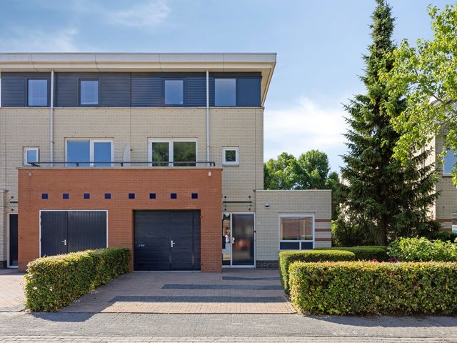 Smaragd 73, Zeewolde