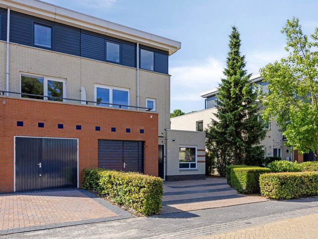 Smaragd 73, Zeewolde
