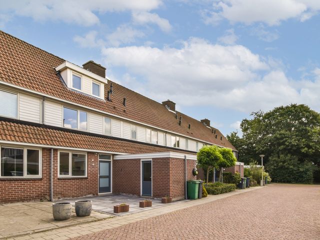 Troubadour 28, Amstelveen