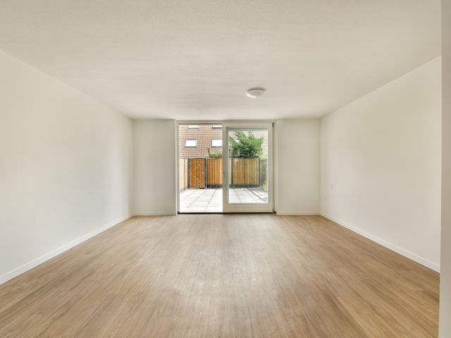 Troubadour 28, Amstelveen