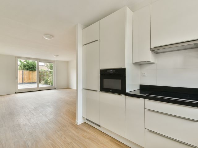 Troubadour 28, Amstelveen