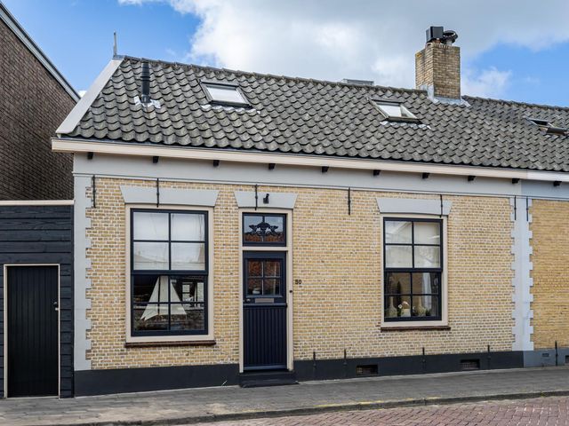 Spuistraat 50, Middelharnis