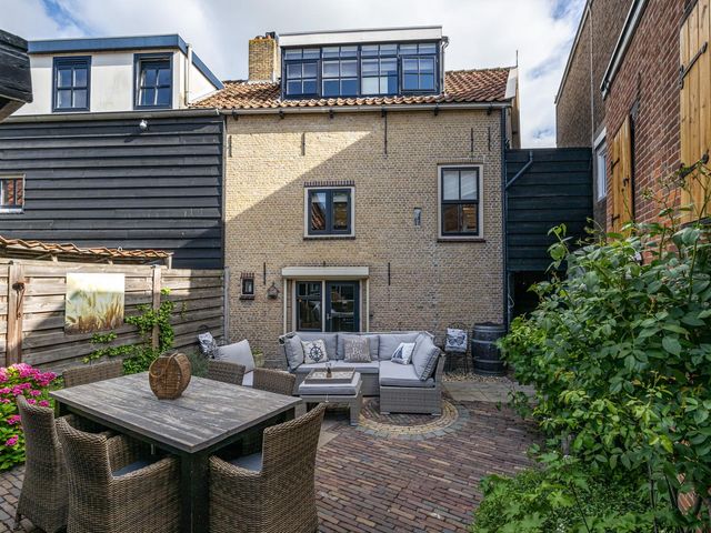 Spuistraat 50, Middelharnis