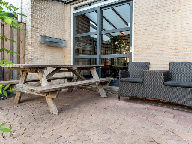 Matho Tongastraat 11, Almere