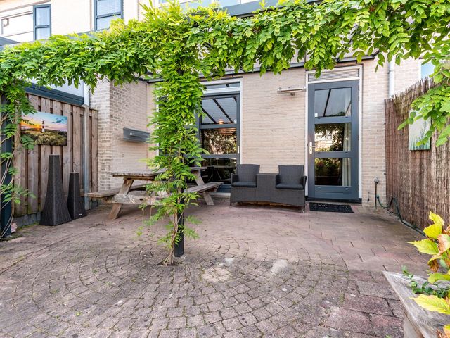 Matho Tongastraat 11, Almere