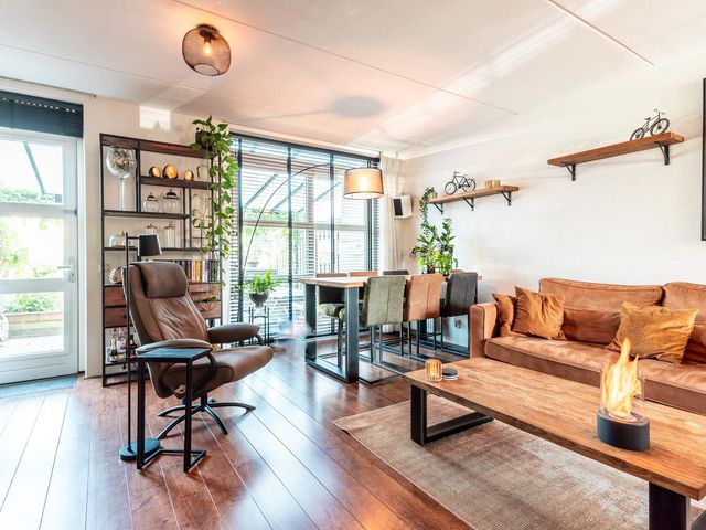 Matho Tongastraat 11, Almere