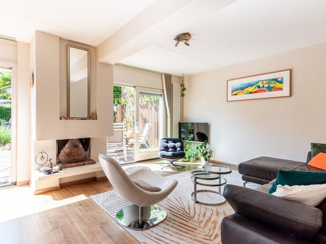 Madernastraat 5, Almere