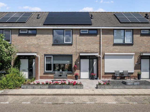 Jan van Beaumontstraat 8, Tholen