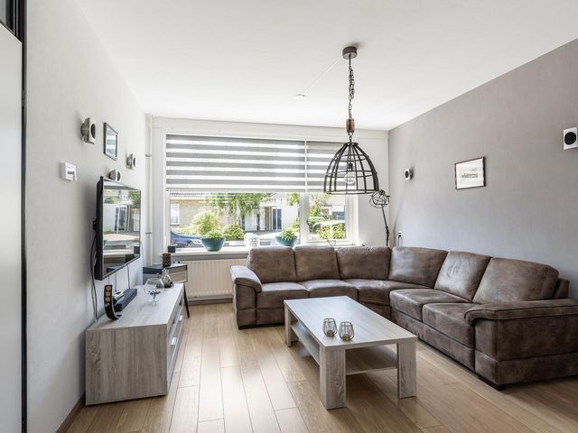 Jan van Beaumontstraat 8, Tholen
