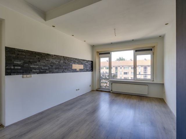 Dorpsweg 168C, Rotterdam