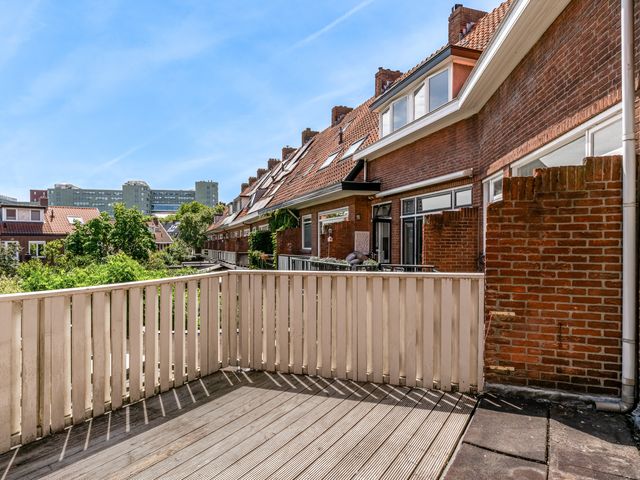 Van der Waalsstraat 1, Leiden