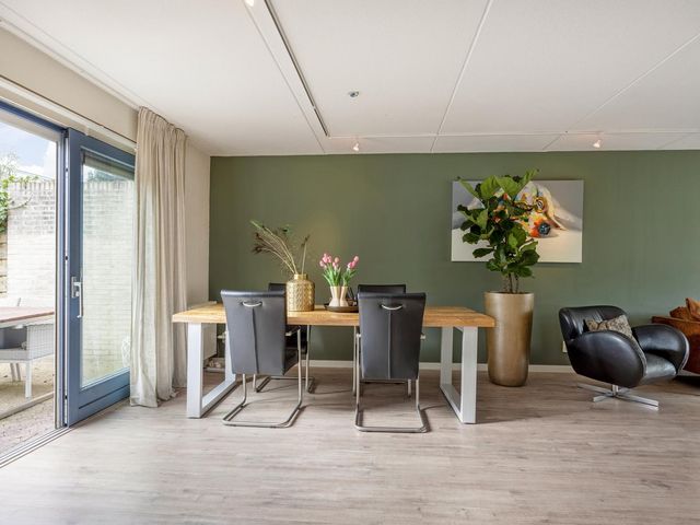 Bellinistraat 1, Oud-Beijerland