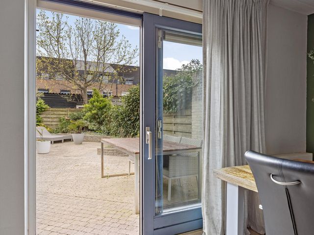 Bellinistraat 1, Oud-Beijerland