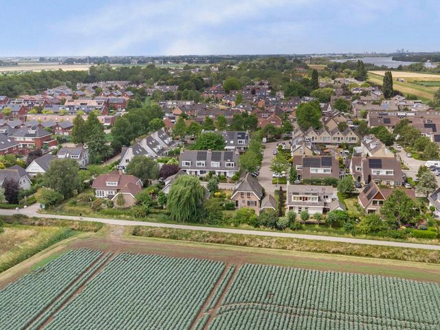 Buitenlanden 6, Heinenoord