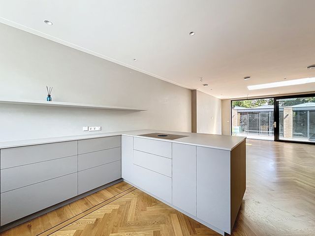 Sint Urbanusstraat 32, Amstelveen