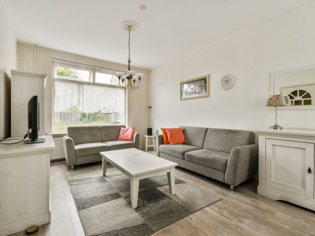 Onegastraat 55, Zaandam