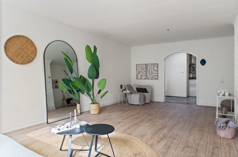 Middelharnissestraat 12