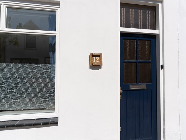 Middelharnissestraat 12, Schiedam