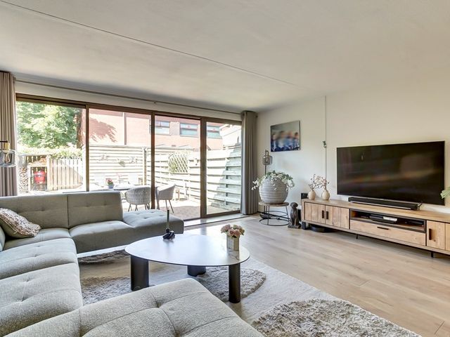 Koolzaadlaan 21, Zeewolde