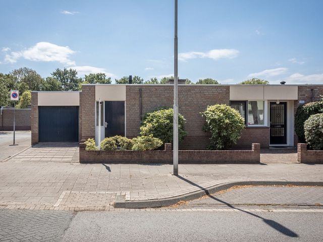 Sterkenburg 396, Eindhoven