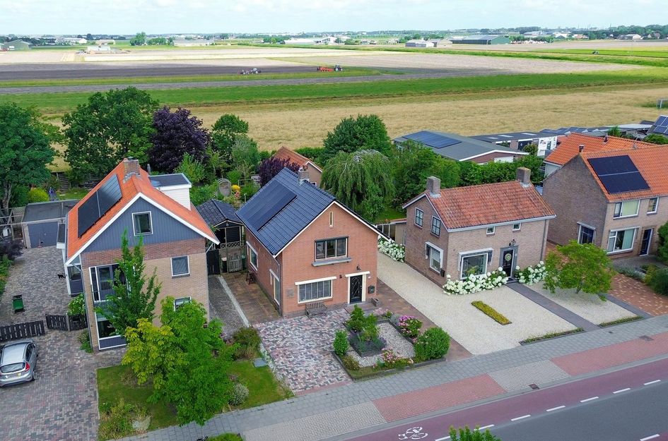 Burg. Lovinkstraat 75